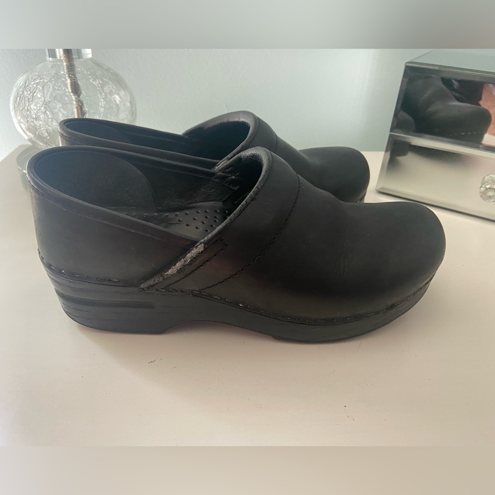 Dansko Womens Clogs (37)